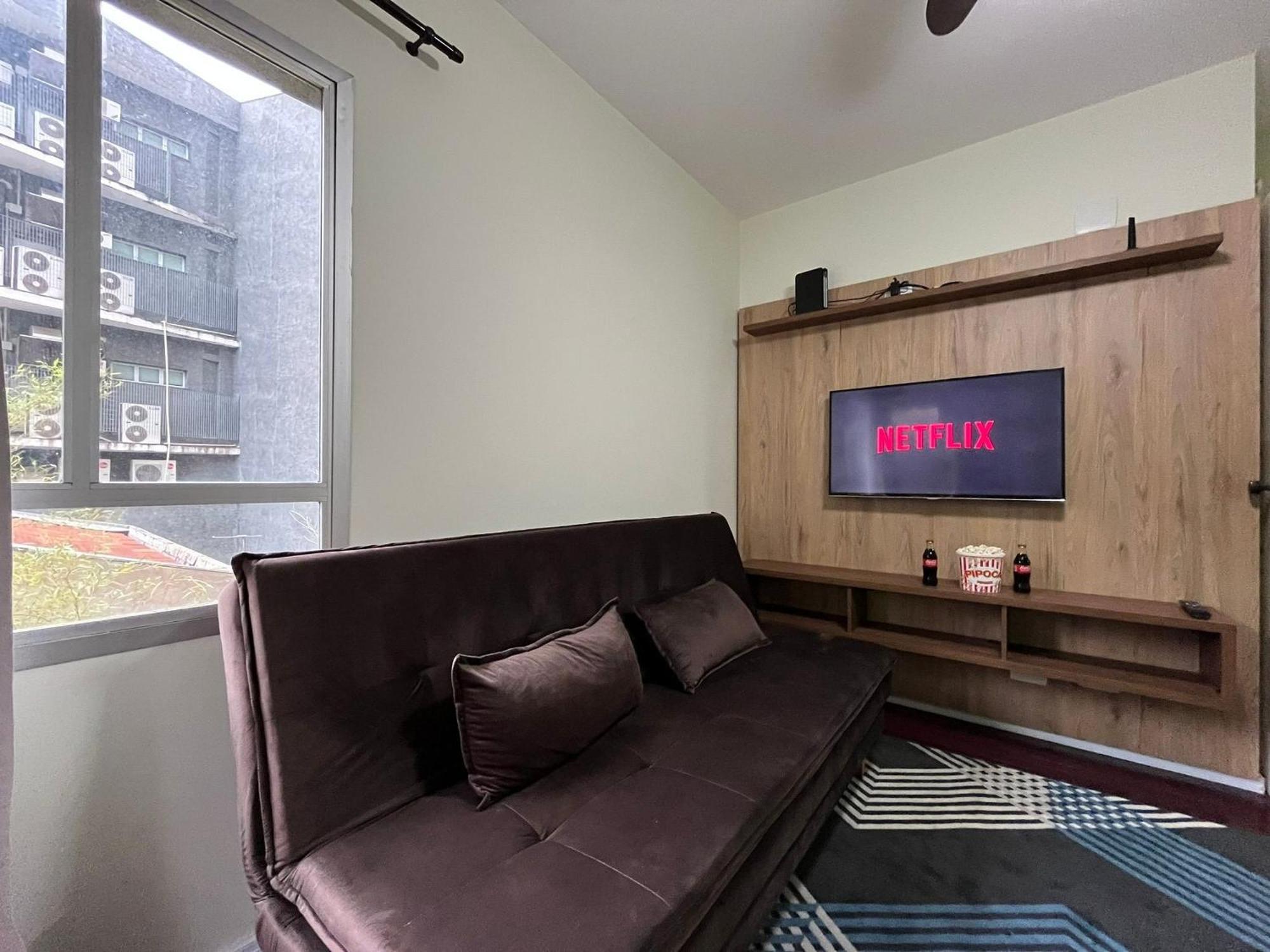 Flat Na Liberdade C/ac | Prox.faculdades&hospitais *